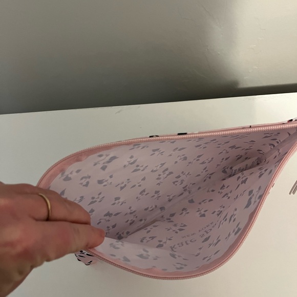 Never used Kate Spade pouch - Picture 2 of 3